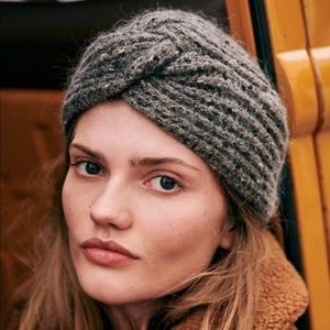 Sézane dark gray Charlotte beanie
